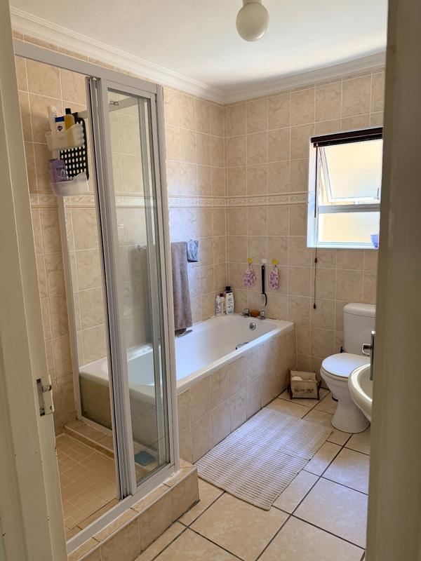 3 Bedroom Property for Sale in Jeffreys Bay Eastern Cape